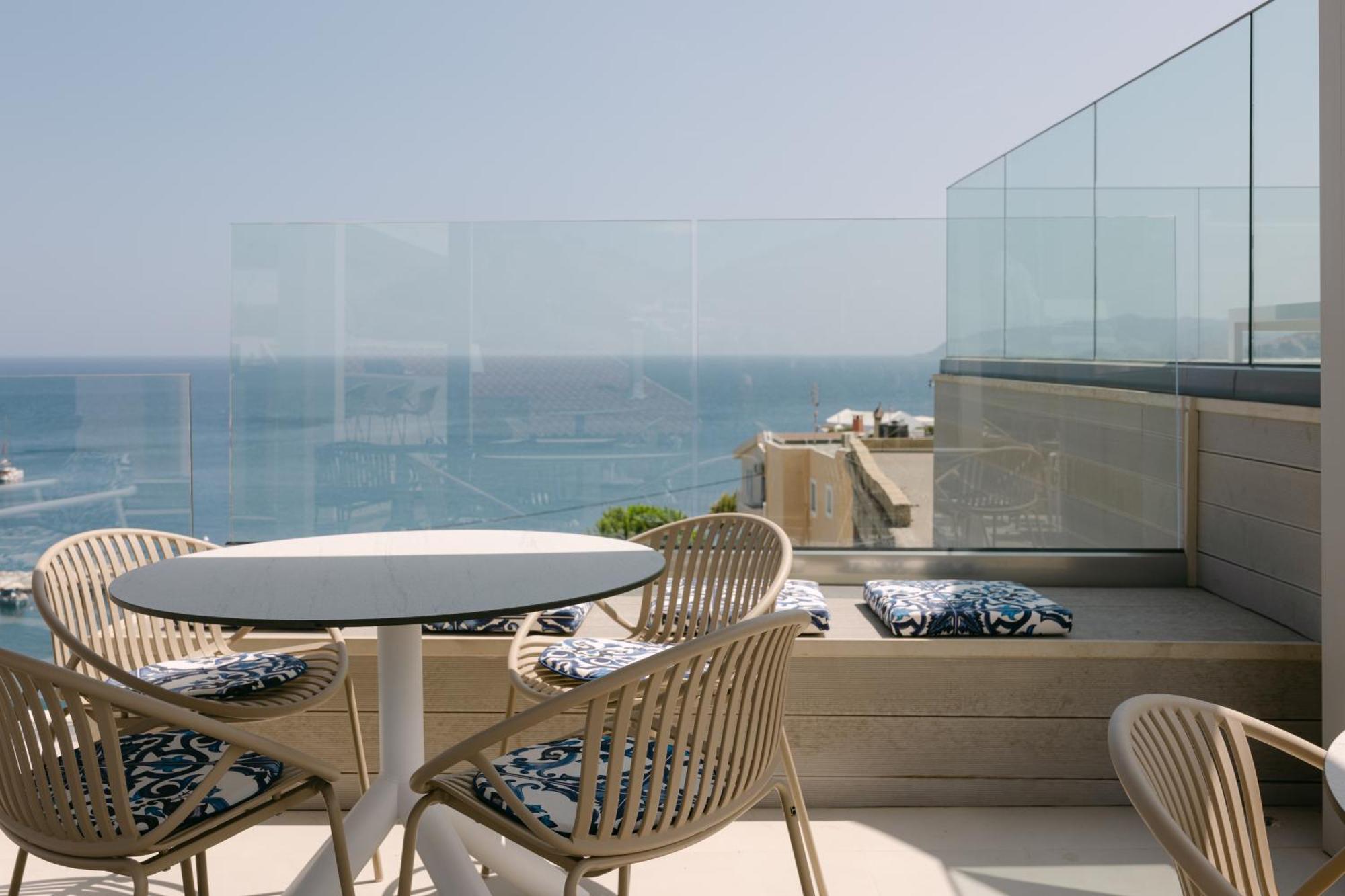 Golden Luxury Suites Bali  外观 照片